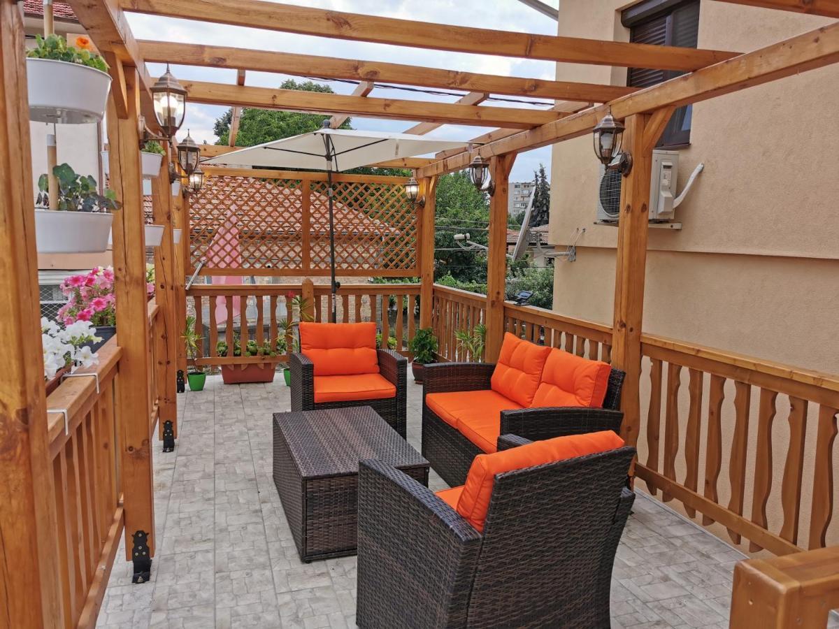 Rose Valley Guest House Kazanlŭk Dış mekan fotoğraf