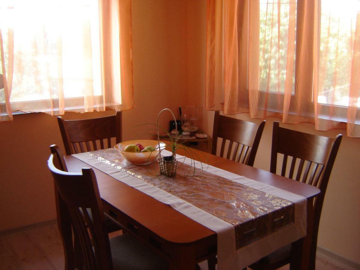 Rose Valley Guest House Kazanlŭk Dış mekan fotoğraf